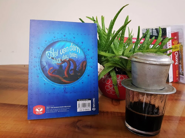 hai van dam duoi day bienB