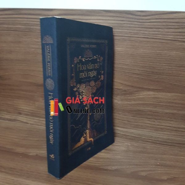 Hoa Vẫn Nở Mỗi Ngày