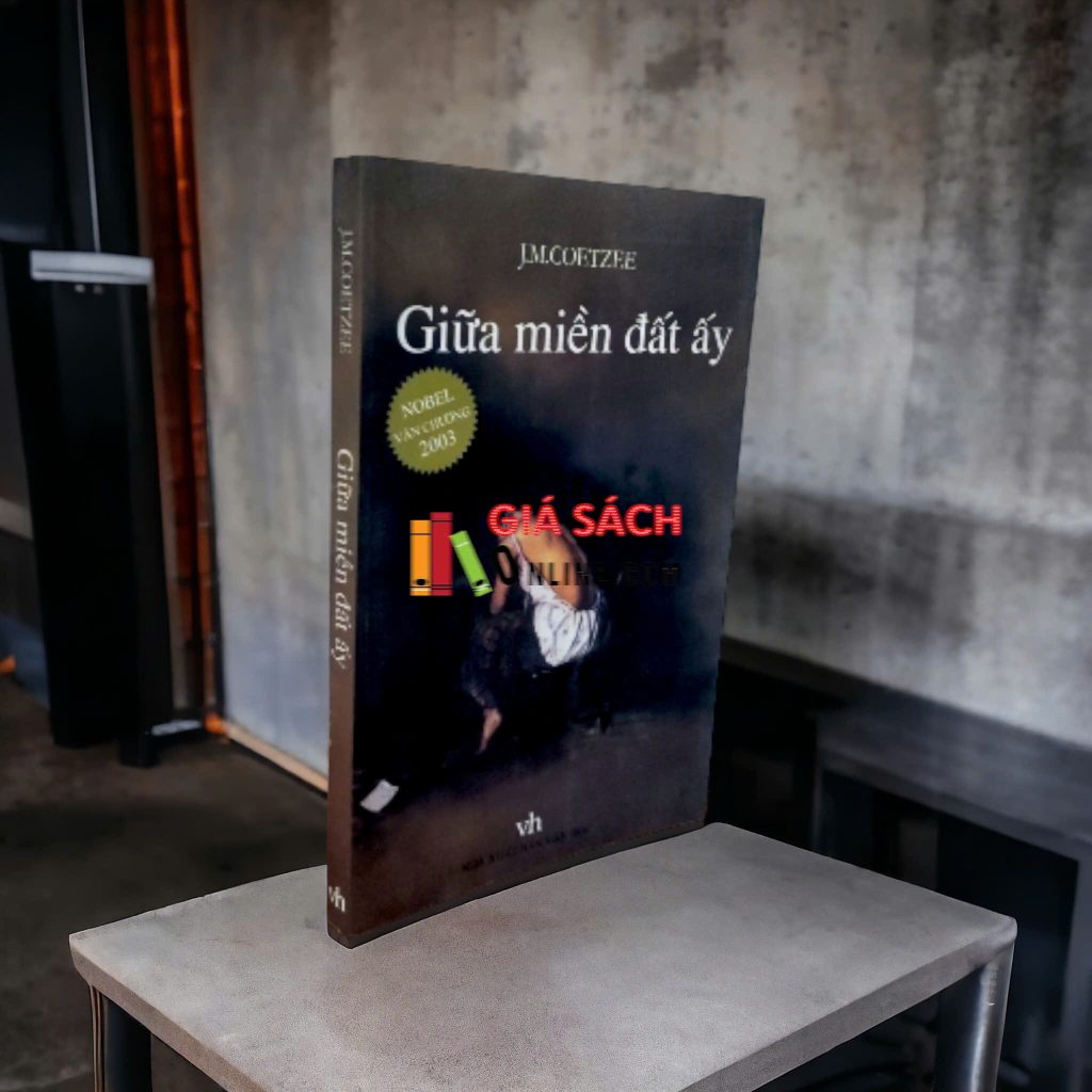 giua mien dat ay j m coetzee